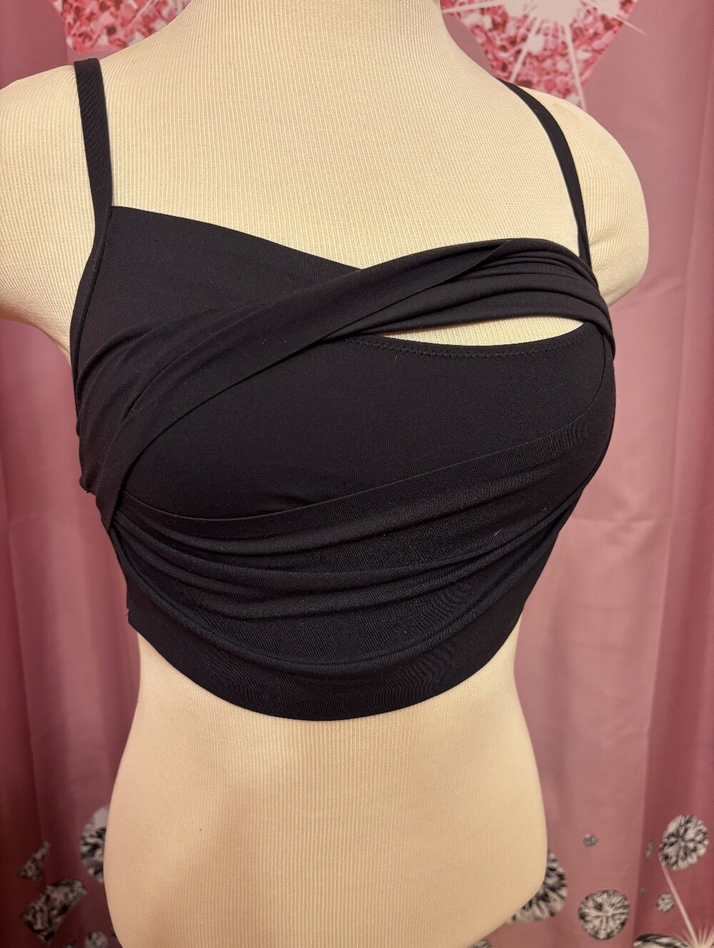 Black Wrapped Cropped Tank Top